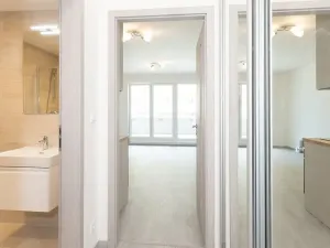 Pronájem bytu 1+kk, Praha - Vysočany, Poděbradská, 34 m2