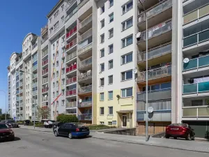 Prodej bytu 3+1, Praha - Letňany, Místecká, 70 m2
