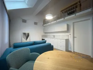 Pronájem bytu 1+kk, Praha - Vršovice, Bartoškova, 40 m2