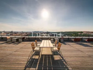 Pronájem kanceláře, Praha - Karlín, Ke Štvanici, 1080 m2