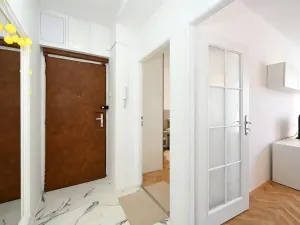 Pronájem bytu 2+1, Praha - Žižkov, Křivá, 50 m2