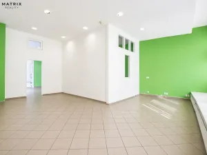 Pronájem obchodního prostoru, Praha - Jinonice, U kříže, 121 m2