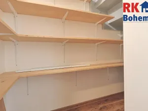 Pronájem bytu 4+1, Praha - Žižkov, Na Jarově, 122 m2