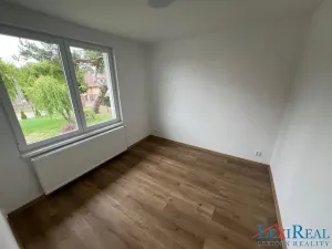 Pronájem rodinného domu, Praha - Vinoř, Dašická, 130 m2