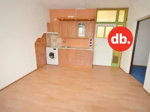 Pronájem bytu 1+1, Toužim, Sídliště, 38 m2