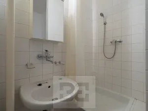 Prodej bytu 1+kk, Praha - Vysočany, Podnádražní, 30 m2