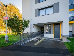 Prodej bytu 3+1, Praha - Hloubětín, Kukelská, 70 m2