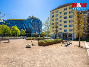 Prodej bytu 1+1, Praha - Libeň, náměstí Na Balabence, 52 m2