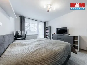 Prodej bytu 2+1, Karlovy Vary - Bohatice, Ostrovská, 68 m2