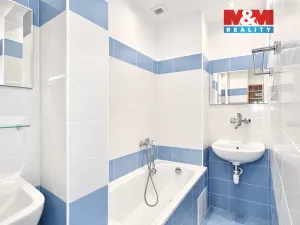 Pronájem bytu 3+kk, Praha - Vysočany, Podnádražní, 72 m2