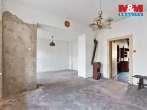 Prodej bytu 2+1, Hejnice, 72 m2