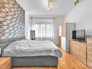 Prodej činžovního domu, Sezemice, Jungmannova, 690 m2