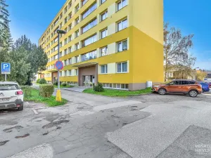 Pronájem bytu 1+kk, Dvůr Králové nad Labem, Macharova, 27 m2