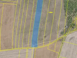 Prodej podílu pole, Zlončice, 4129 m2