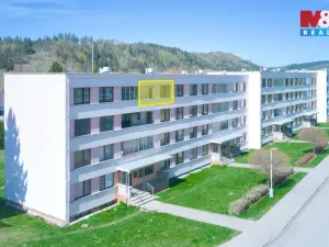 Prodej bytu 3+1, Broumov - Olivětín, Dukelská, 53 m2