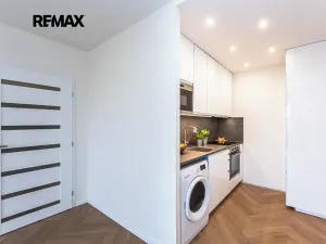 Pronájem bytu 2+kk, Praha - Řepy, Makovského, 45 m2