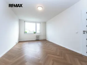 Pronájem bytu 2+kk, Praha - Řepy, Makovského, 45 m2