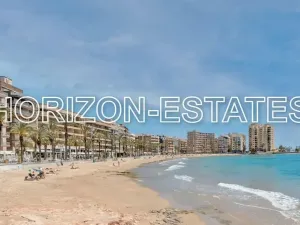 Prodej bytu 4+kk, Alicante, Španělsko, 75 m2