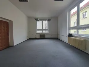 Pronájem kanceláře, Opava - Město, Masarykova třída, 36 m2