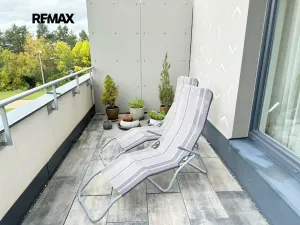 Pronájem bytu 2+kk, Praha - Štěrboholy, Kryšpínova, 63 m2