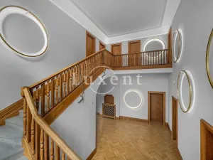 Prodej vily, Praha - Bubeneč, Heineho, 726 m2