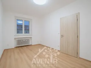 Pronájem bytu 3+1, Zlín, Benešovo nábřeží, 72 m2