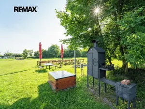 Prodej komerční nemovitosti, Chrášťany, 10917 m2