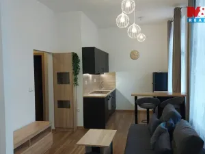 Pronájem bytu 2+kk, Humpolec, Nerudova, 35 m2