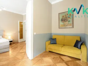 Prodej bytu 3+1, Karlovy Vary, Mariánskolázeňská, 69 m2