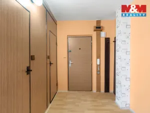 Prodej bytu 2+kk, Kladno - Kročehlavy, Na růžovém poli, 40 m2