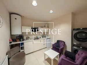 Pronájem obchodního prostoru, Praha - Nové Město, náměstí I. P. Pavlova, 147 m2