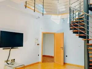 Prodej komerční nemovitosti, Hradec Králové, Petra Jilemnického, 950 m2