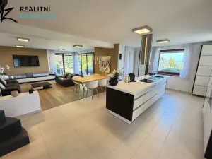 Prodej rodinného domu, Slatinky, 258 m2