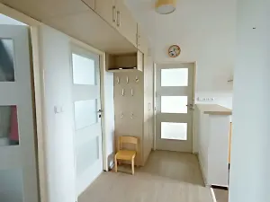 Prodej bytu 3+1, Líšťany, 81 m2