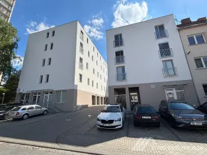Pronájem bytu 1+kk, Zlín, Ševcovská, 37 m2