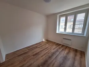 Pronájem bytu 2+kk, Praha - Vysočany, Novovysočanská, 60 m2