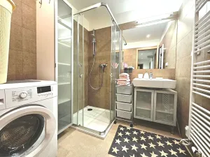 Pronájem bytu 2+kk, Jesenice, Cedrová, 65 m2