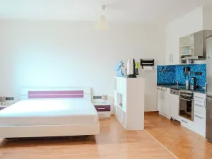 Prodej bytu 1+kk, Praha - Libuš, Dobronická, 42 m2