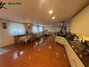 Prodej rodinného domu, Zborovice, Lesní, 260 m2