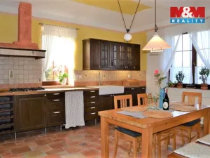 Prodej rodinného domu, Keblice, 290 m2
