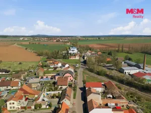 Prodej zemědělské usedlosti, Kněževes, Pražská, 90 m2