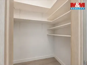 Prodej bytu 3+1, Kladno - Kročehlavy, Havanská, 70 m2