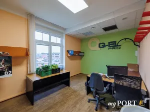 Prodej kanceláře, Nová Role, Tovární, 1088 m2