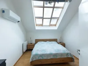 Pronájem bytu 3+kk, Praha - Nové Město, Legerova, 75 m2