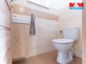 Prodej rodinného domu, Okrouhlá, 222 m2