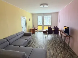 Pronájem bytu 2+1, Hradec Králové, třída Edvarda Beneše, 76 m2