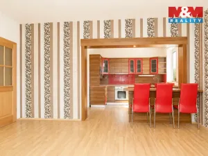 Prodej činžovního domu, Karlovy Vary - Tašovice, Česká, 200 m2