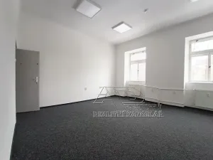 Pronájem kanceláře, České Budějovice, Kanovnická, 132 m2