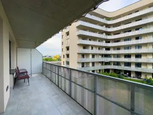 Pronájem bytu 2+kk, Praha - Strašnice, Zvěřinova, 61 m2