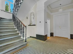 Pronájem obchodního prostoru, Chrudim, V Hliníkách, 172 m2